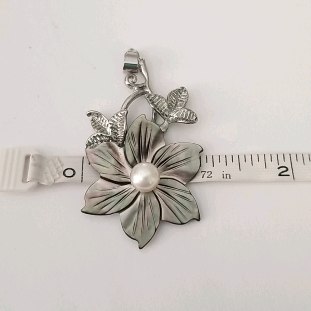 Floral Vintage Pendant - Picture 3 of 5